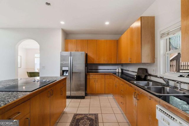 1366 Brookhaven Village Circle NE, Brookhaven, GA 30319