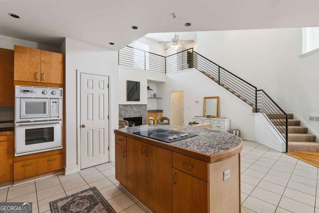 1366 Brookhaven Village Circle NE, Brookhaven, GA 30319