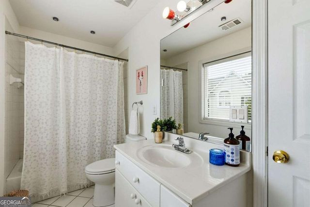 1366 Brookhaven Village Circle NE, Brookhaven, GA 30319