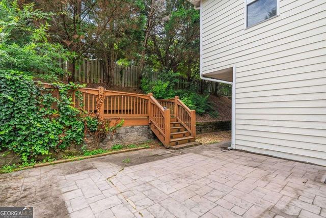 1366 Brookhaven Village Circle NE, Brookhaven, GA 30319