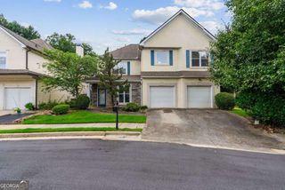 1366 Brookhaven Village Circle NE, Brookhaven, GA 30319