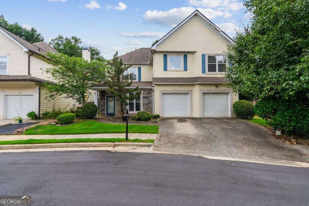 1366 Brookhaven Village Circle NE, Brookhaven, GA 30319