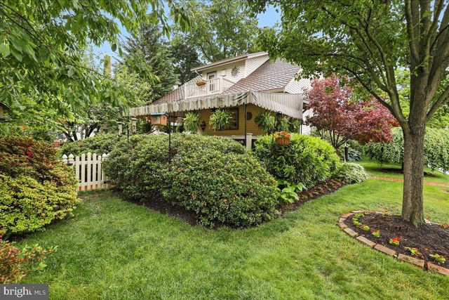 103 S HAZEL ST, Manheim, PA 17545