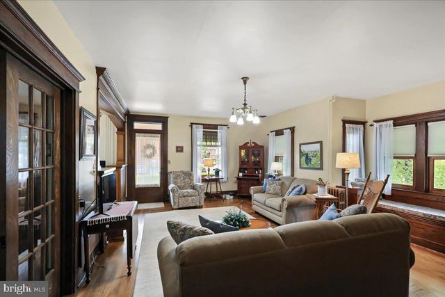 103 S HAZEL ST, Manheim, PA 17545