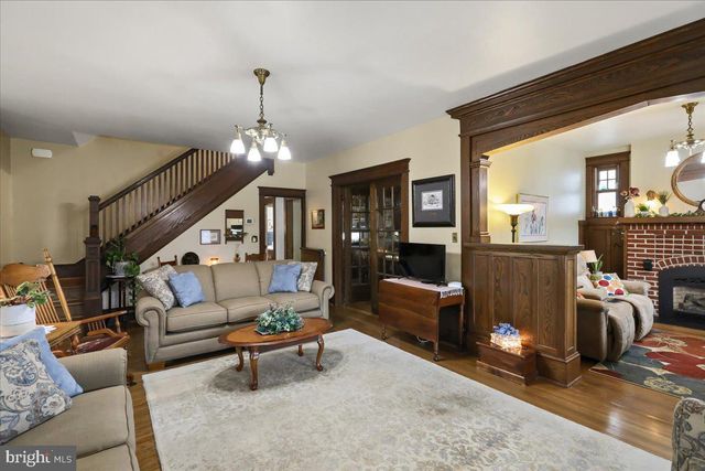 103 S HAZEL ST, Manheim, PA 17545