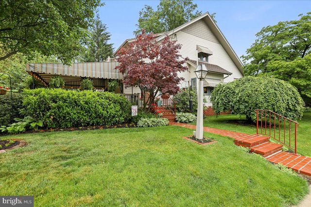 103 S HAZEL ST, Manheim, PA 17545