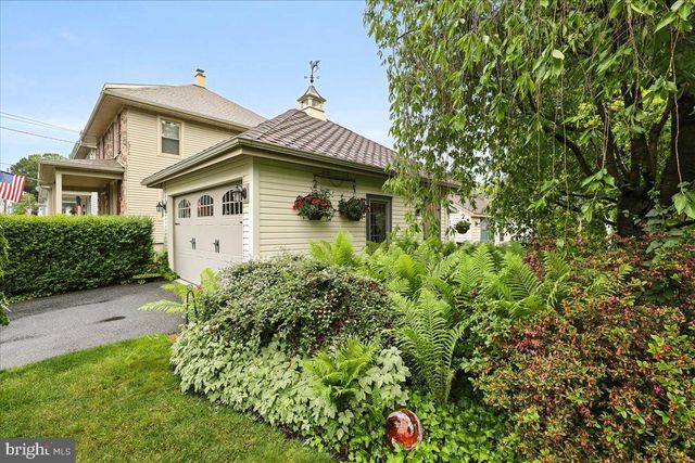 103 S HAZEL ST, Manheim, PA 17545