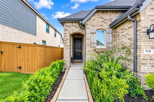 920 Pismo Creek Lane, Katy, TX 77493