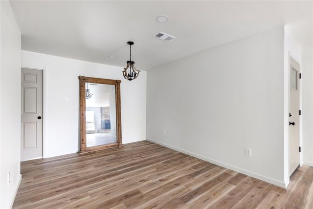 2403 Heather Street, Highlands, TX 77562