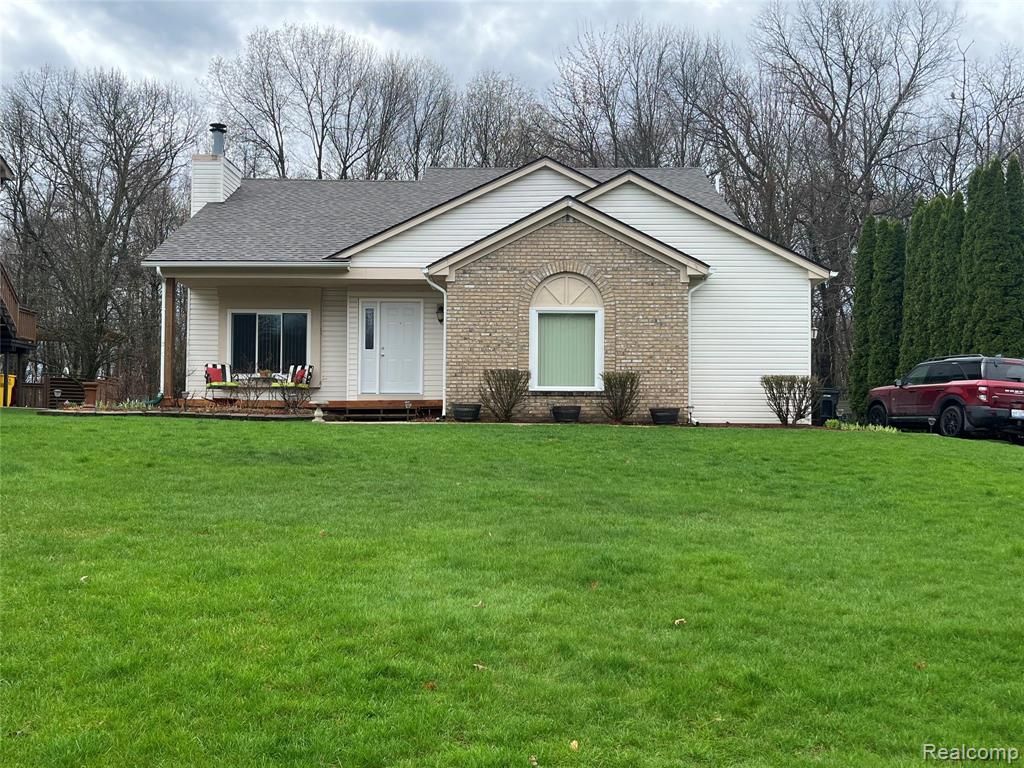 2125 Somerville Drive, Oxford, MI 48371
