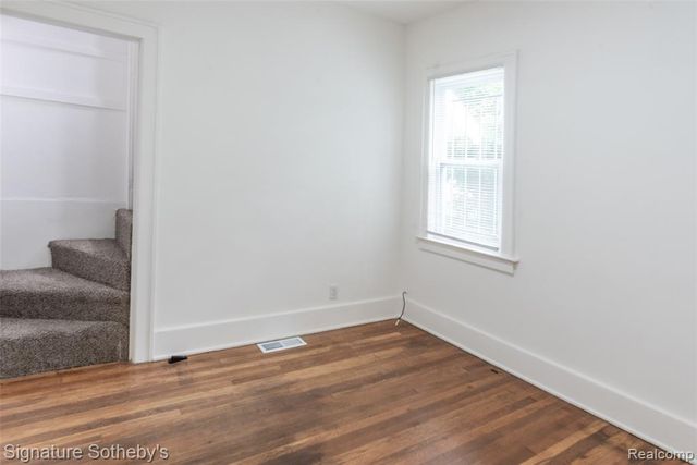 11104 Cloverlawn Street, Detroit, MI 48204