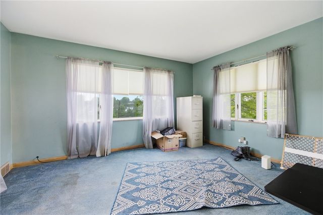 200 Marshall Dr, Mckeesport, PA 15132