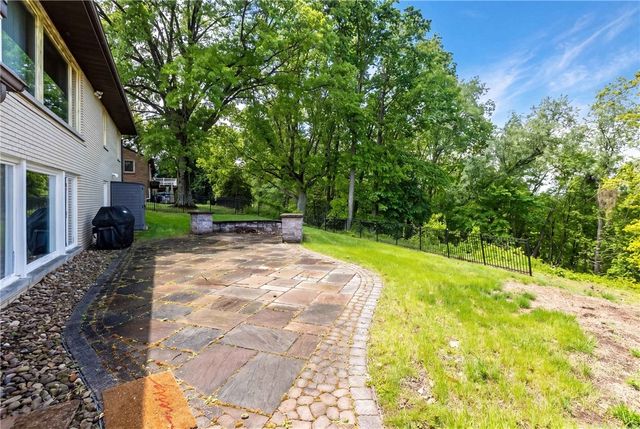 200 Marshall Dr, Mckeesport, PA 15132
