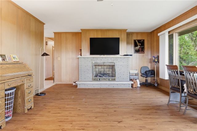 200 Marshall Dr, Mckeesport, PA 15132