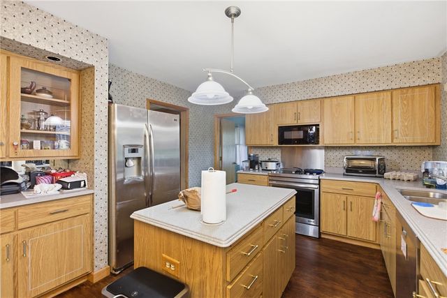 200 Marshall Dr, Mckeesport, PA 15132