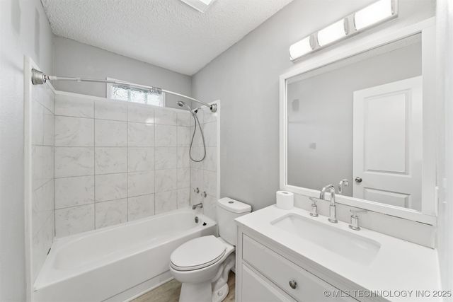 826 N Owalla Avenue, Claremore, OK 74017