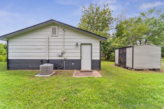 826 N Owalla Avenue, Claremore, OK 74017