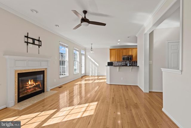 2460 FIVE FATHOM CIR, Woodbridge, VA 22191