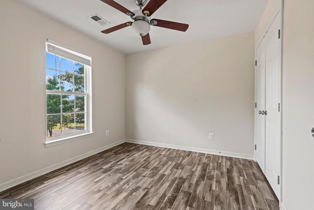 2460 FIVE FATHOM CIR, Woodbridge, VA 22191