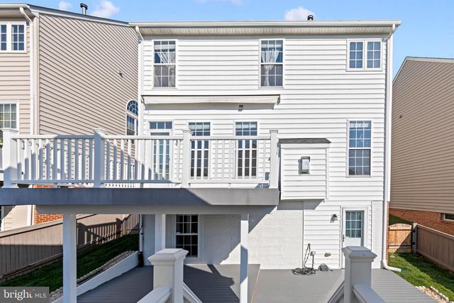 2460 FIVE FATHOM CIR, Woodbridge, VA 22191