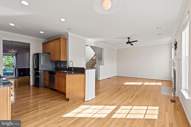 2460 FIVE FATHOM CIR, Woodbridge, VA 22191