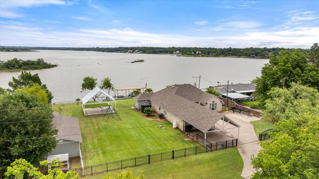 3226 Sunrise Court, Granbury, TX 76048