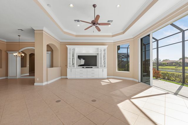 8829 One Putt Place, Port St. Lucie, Port St Lucie, FL 34986