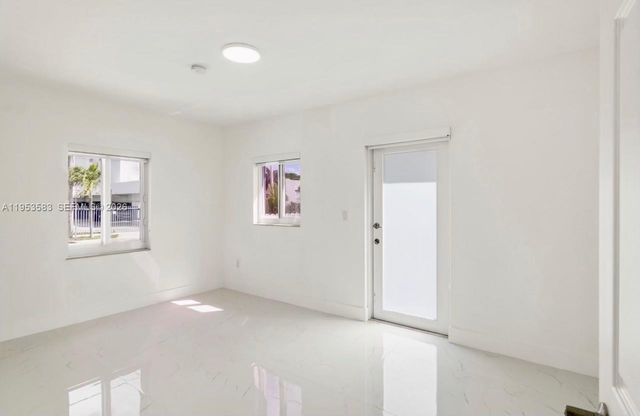 2722 SW 5th St, Miami, FL 33135