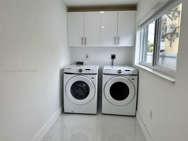 2722 SW 5th St, Miami, FL 33135