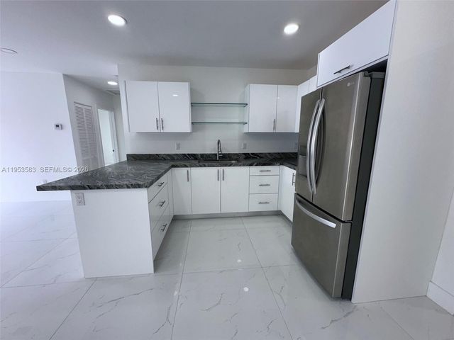 2722 SW 5th St, Miami, FL 33135