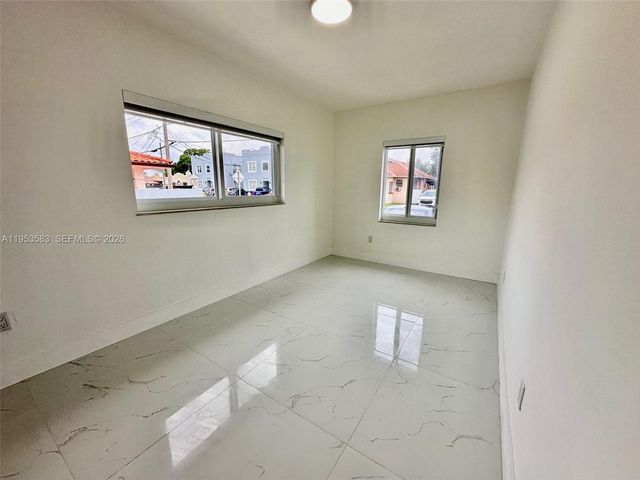 2722 SW 5th St, Miami, FL 33135