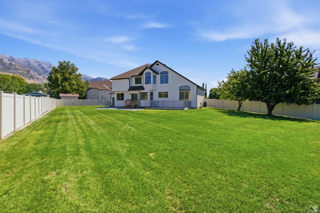 1427 N NARRA PL, Pleasant Grove, UT 84062