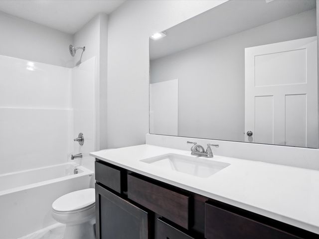 421 Napoli Avenue, West Des Moines, IA 50266