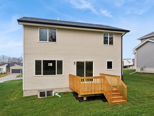 421 Napoli Avenue, West Des Moines, IA 50266