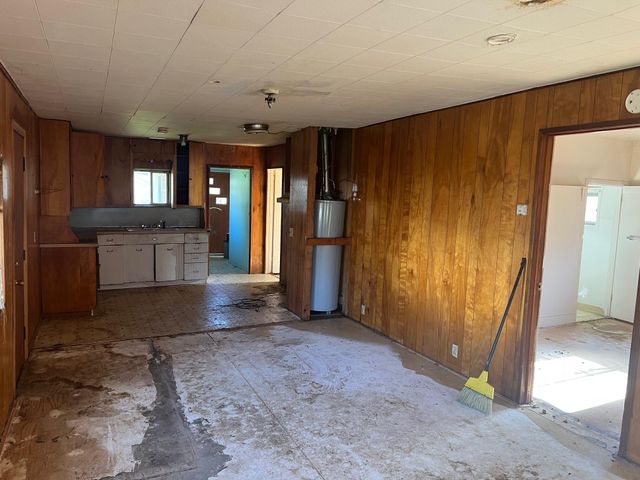 410 N 8th Street, Jacksonville, OR 97530