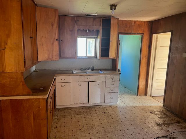 410 N 8th Street, Jacksonville, OR 97530