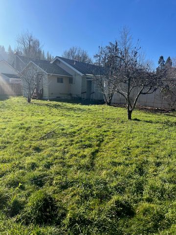 410 N 8th Street, Jacksonville, OR 97530