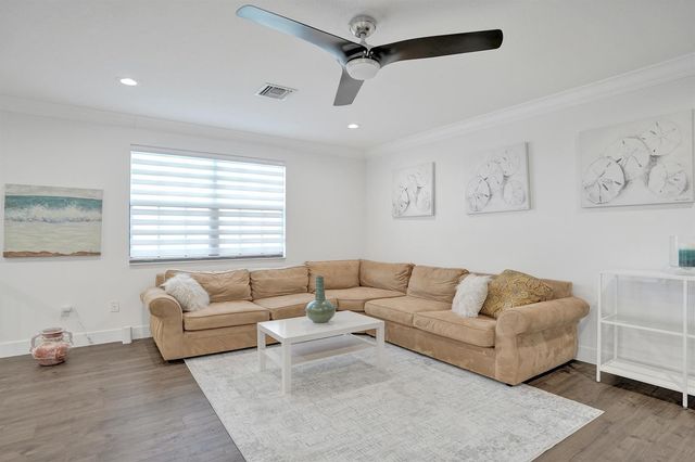 7397 NW 111TH Way, Parkland, FL 33076
