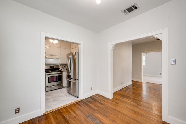 1623 Palma PLZ A, Austin, TX 78703