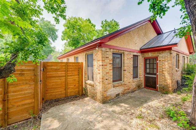 1623 Palma PLZ A, Austin, TX 78703