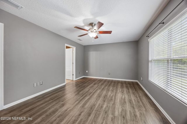 15763 TWIN CREEK Drive, Jacksonville, FL 32218
