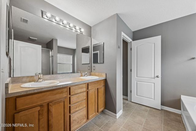 15763 TWIN CREEK Drive, Jacksonville, FL 32218