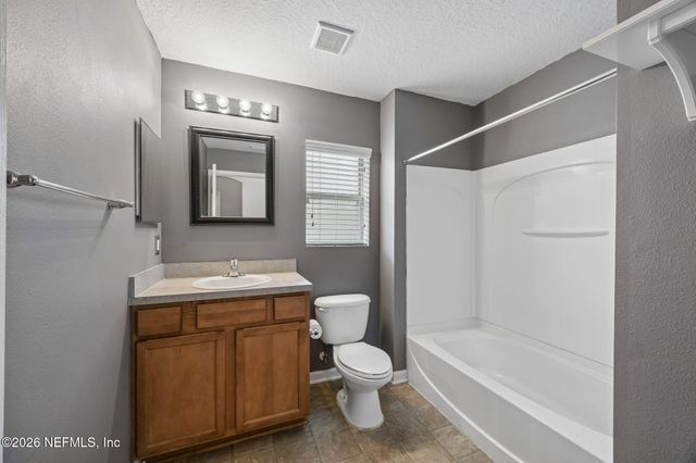 15763 TWIN CREEK Drive, Jacksonville, FL 32218