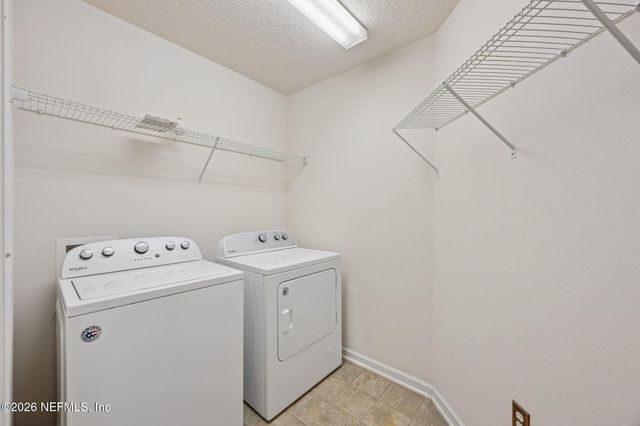 15763 TWIN CREEK Drive, Jacksonville, FL 32218