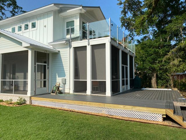 315 Red Barn Road, Freeport, FL 32439