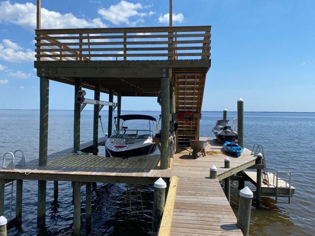 315 Red Barn Road, Freeport, FL 32439