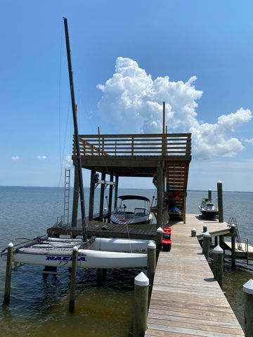 315 Red Barn Road, Freeport, FL 32439