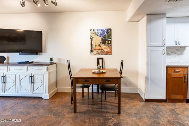 7830 E CAMELBACK Road 102, Scottsdale, AZ 85251
