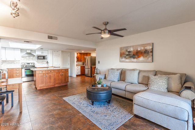 7830 E CAMELBACK Road 102, Scottsdale, AZ 85251