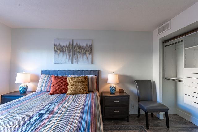 7830 E CAMELBACK Road 102, Scottsdale, AZ 85251